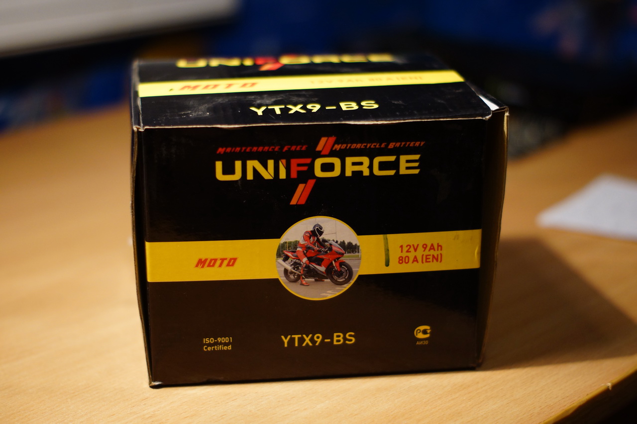 Аккумулятор фирмы Uniforce 12V 9Ah. Пусковой ток 80A.
