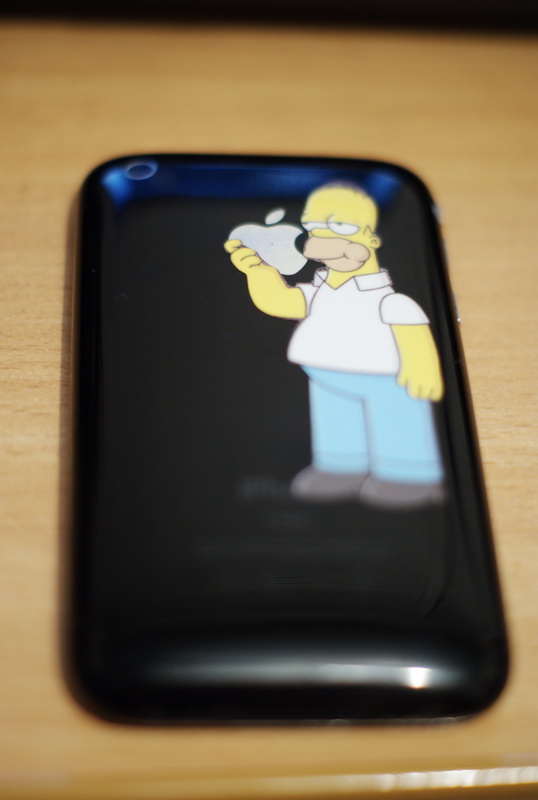 Готовый результат. iPhone vs Homer Simpson.